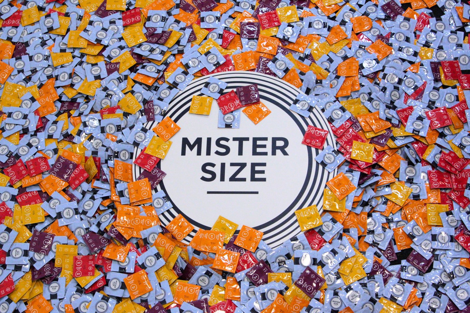 Olika kondomer från Mister Size med olika nominell bredd